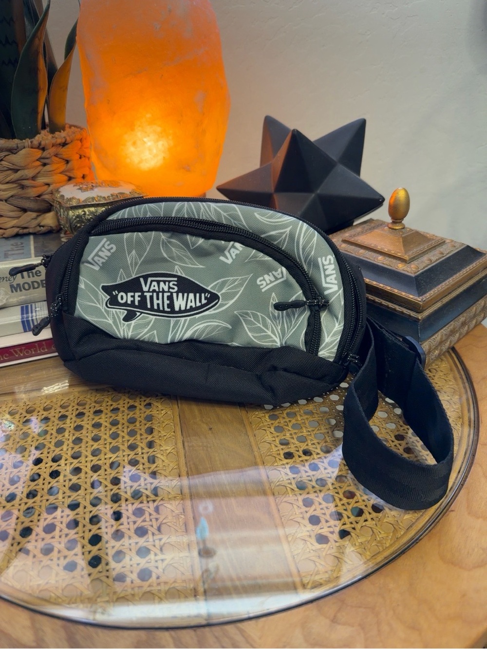 Vans Off The Wall Gray Leaf Print Waist Pack Fanny Pack Crossbody Bag